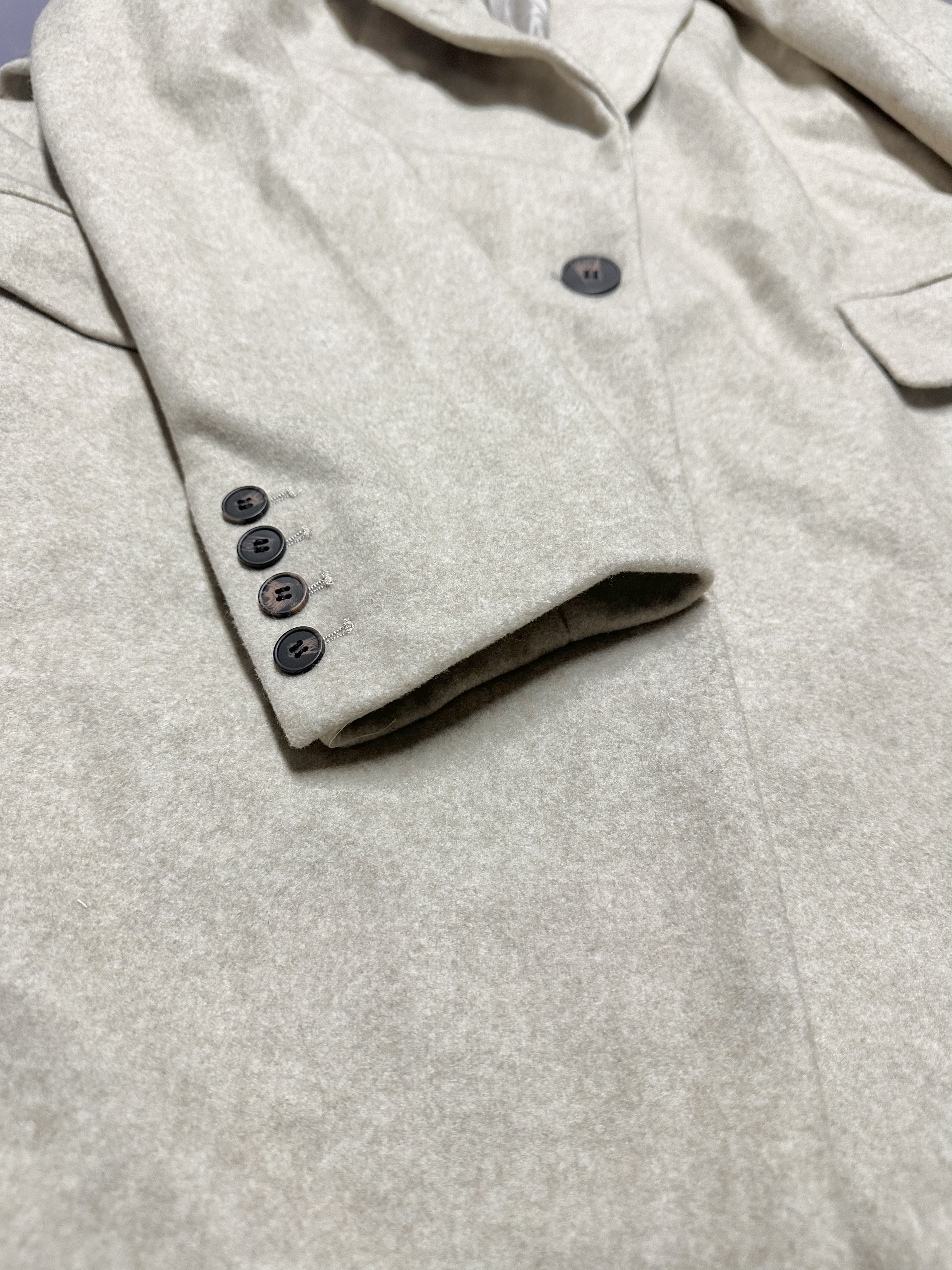 เสื้อโค้ทวูล Trench coat เสื้อโค้ทเฟอร์ โค้ทสักหลาดสีเบจ แบรนด์ Primark สำเนา สำเนา สำเนา สำเนา สำเนา สำเนา
