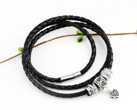 สร้อยข้อมือ Diy ห้อยจี้ สไตล์ Pandora สร้อยข้อมือ ผู้หญิง หนังแท้ แบบเท่ ๆ มีสไตล์ สร้อยข้อมือวัยรุ่น ห้อยจี้หัวใจ เงิน 925 แบบสวยเท่ 132971