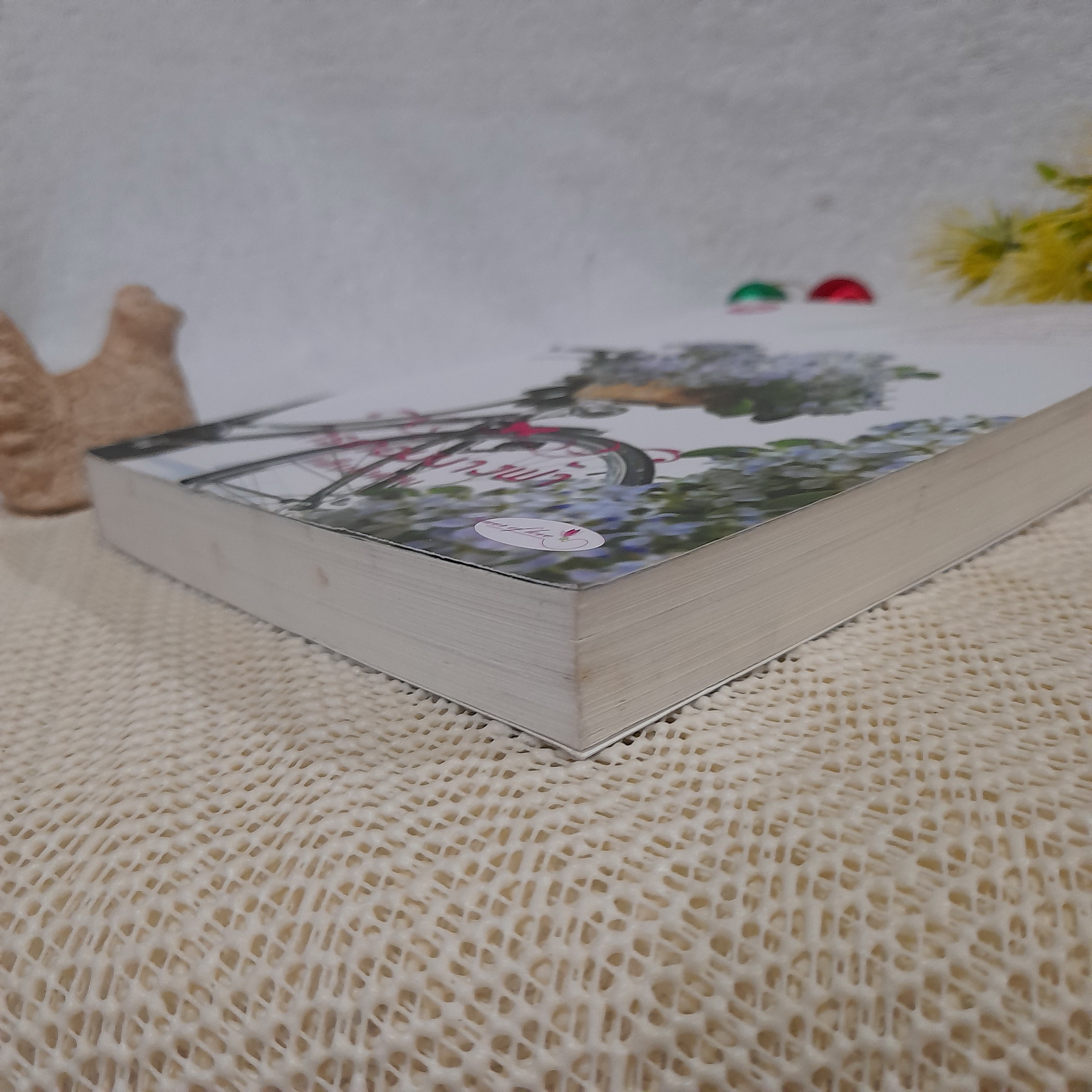 กระท่อมนางฟ้า / กลีบลำดวน