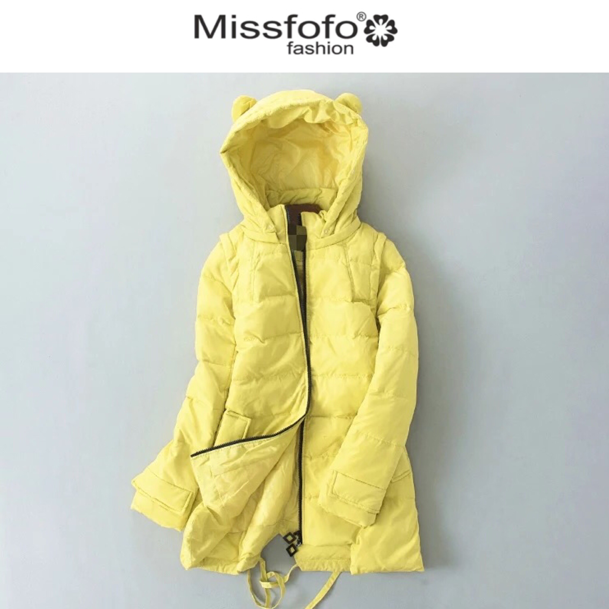Miss fofo เสื้อกันหนาว โค้ทขนเป็ด โค้ทฮูทขาว แต่งหู แบรนด์ Miss fofo Fashion (Poland)ขนเป็ด DOWN80% แบรนด์เนมMISFOFO DOWN เนื้อเนียน สวย นุ่มมากคะ ขาว