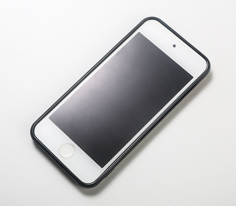 เคสสีใหม่ ดำ iPod Touch 5/6/7 (แถมฟรีฟิลม์กระจก)