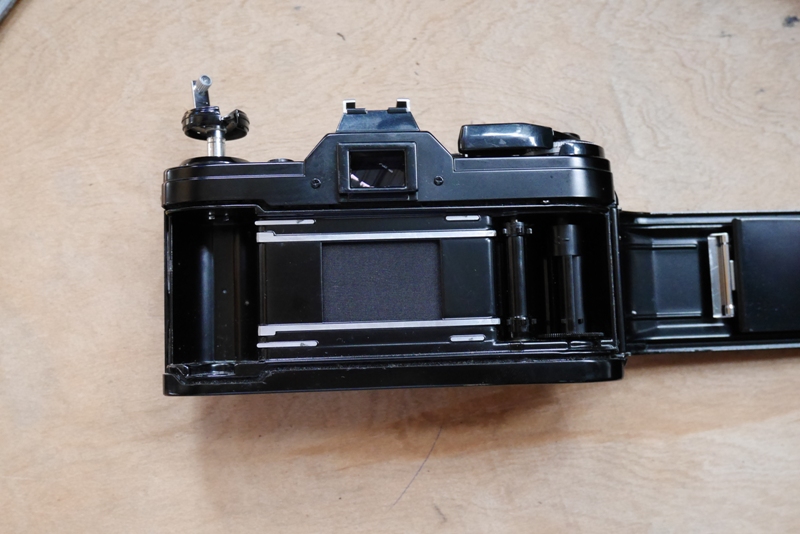 CANON AE-1 BLACK BOBY