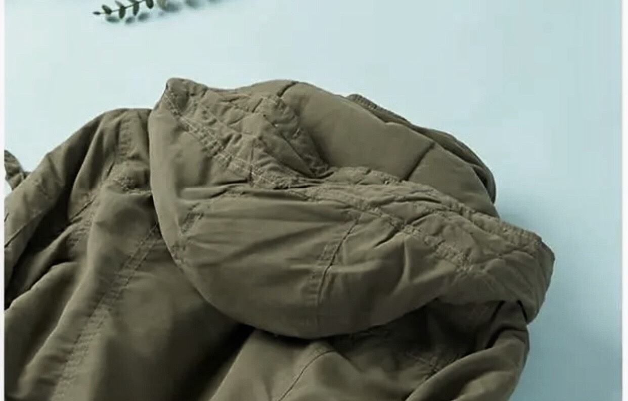 SLY เสื้อฮู้ด เสื้อโค้ทกันหนาว สีเขียว แบรนด์ SLY แขนมีปลอกมือกันลม งานสวยพรีเมี่ยมมากค่ะ เขียว