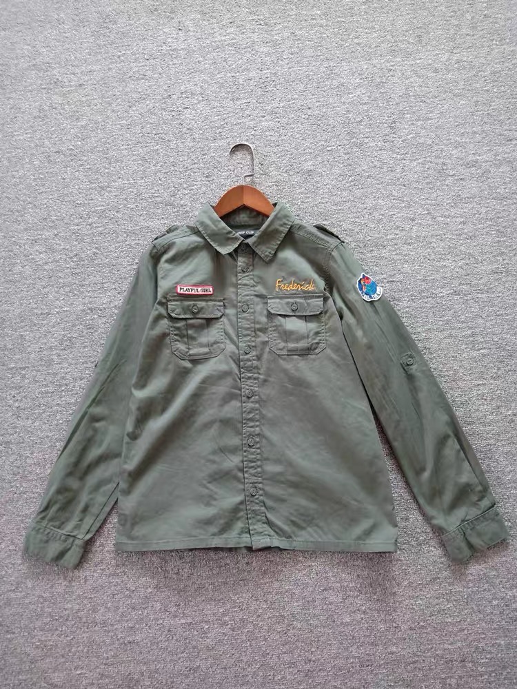 Chip clip เสื้อเขียวทหาร เสื้อนอก เสื้อเชิ้ตเขียวทหาร แนวทหาร แบรนด์CHIP CLIP (Japan) แพทเทินสวย เท่ห์มาก คะ สำเนา สำเนา เขียว