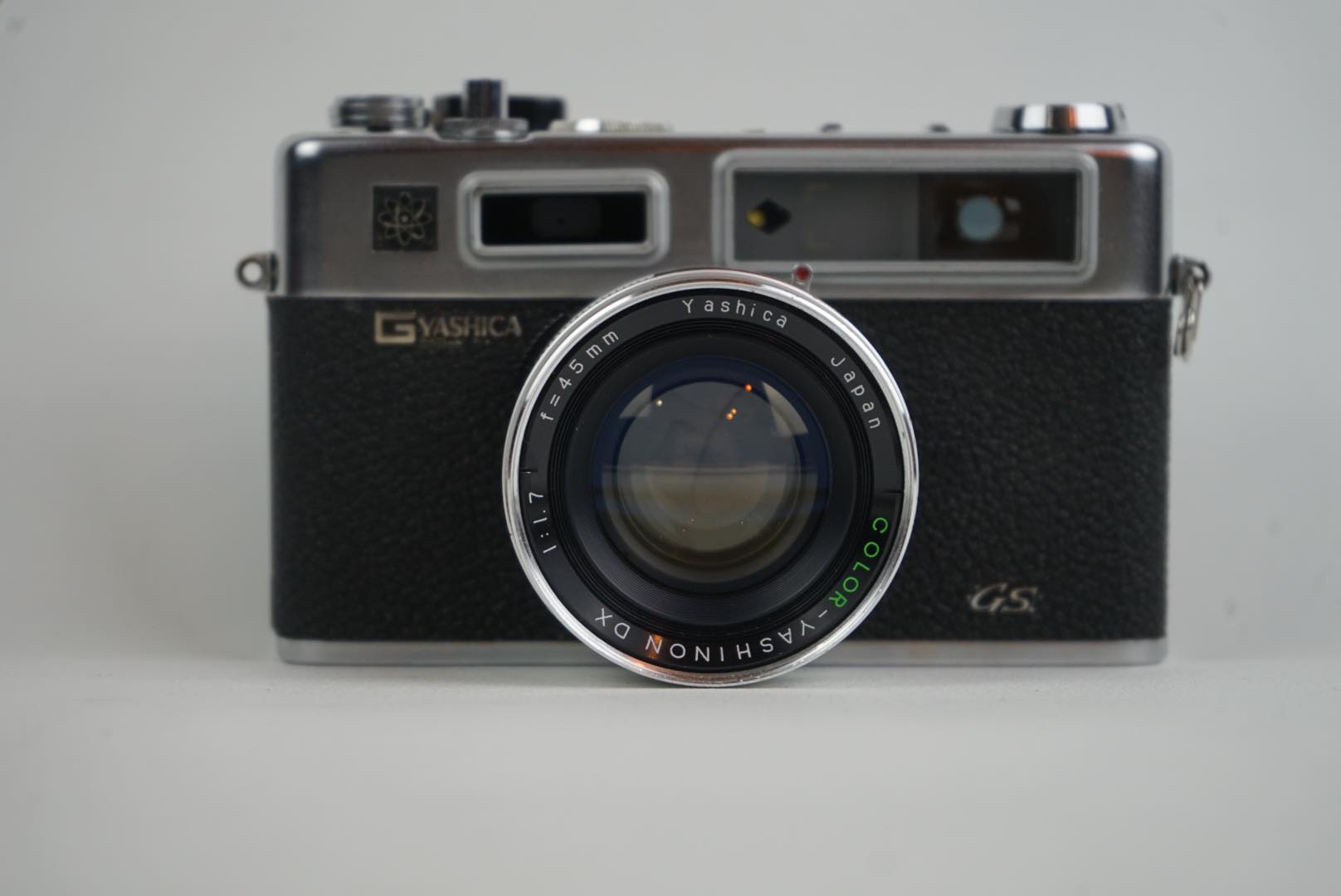 YASHICA ELECTRO 35 GS COLOR YASHINON-DX 45MM.1.7