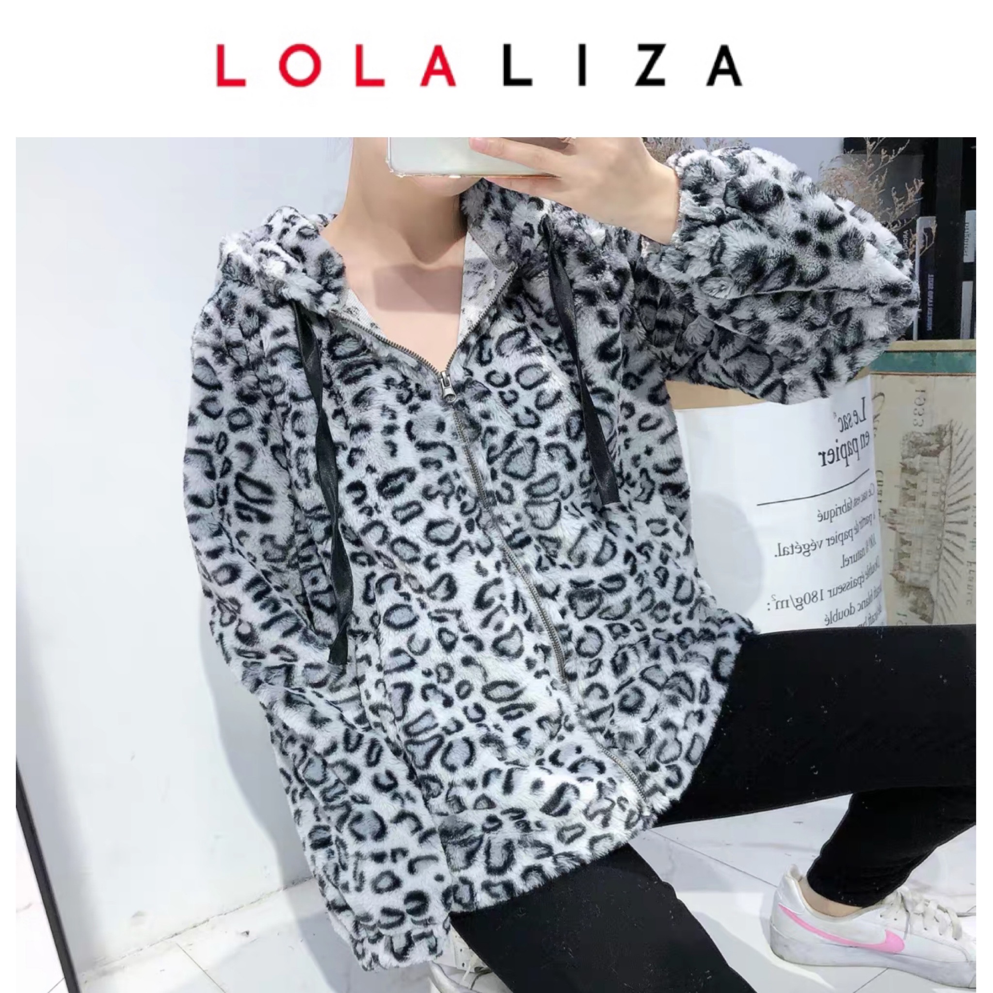 Lolaliza เสื้อเฟอร์กันหนาว ฮู้ดลายเสือ แรนด์ LOLALIZAเสื้อคลุมขน ลายเสือ โทนเทา ขนนิ่มฟู นุ่มมากคะ สำเนา สำเนา ลายเสือ