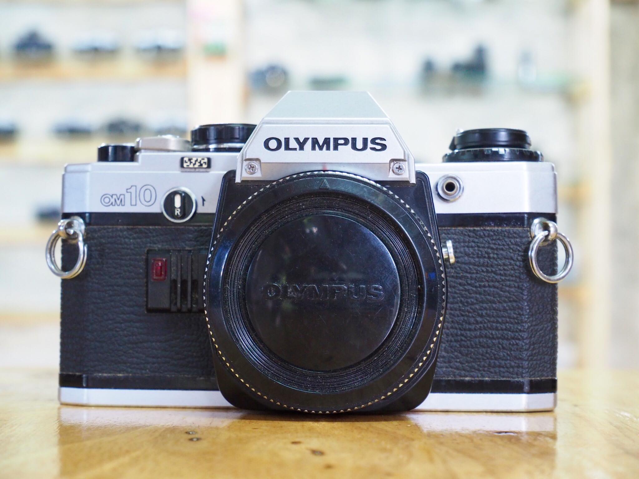 OLYMPUS OM-10