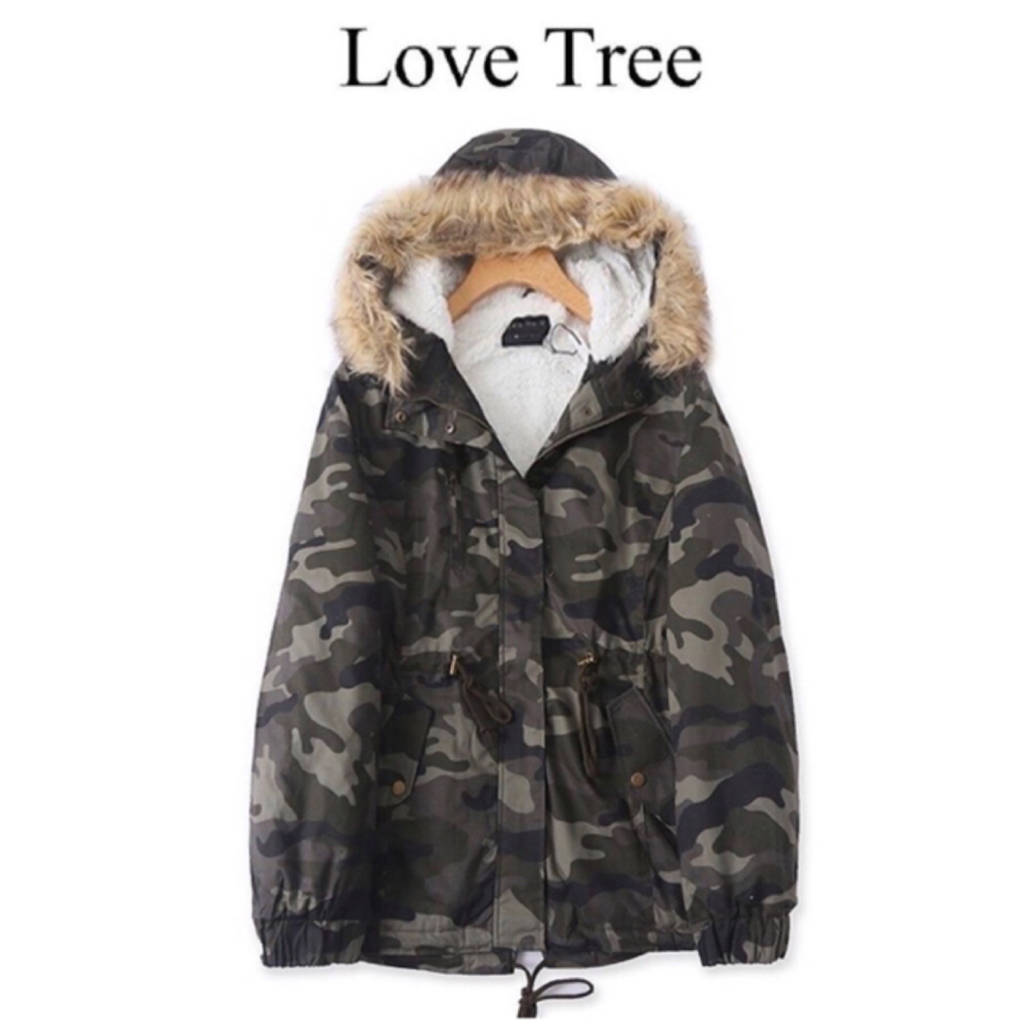Love tree เสื้อโค้ท เสื้อกันหนาว love tree แต่งขนเฟอร์ เนื้อนิ่ม นุ่มมากค่ะ ขนเฟอร์ถอดได้ค่ะ เขียว