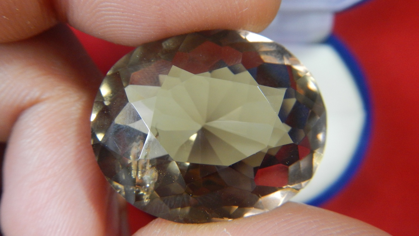 สโมคกี้ควอทซ์ เม็ดใหญ่ราคาเบาเบา