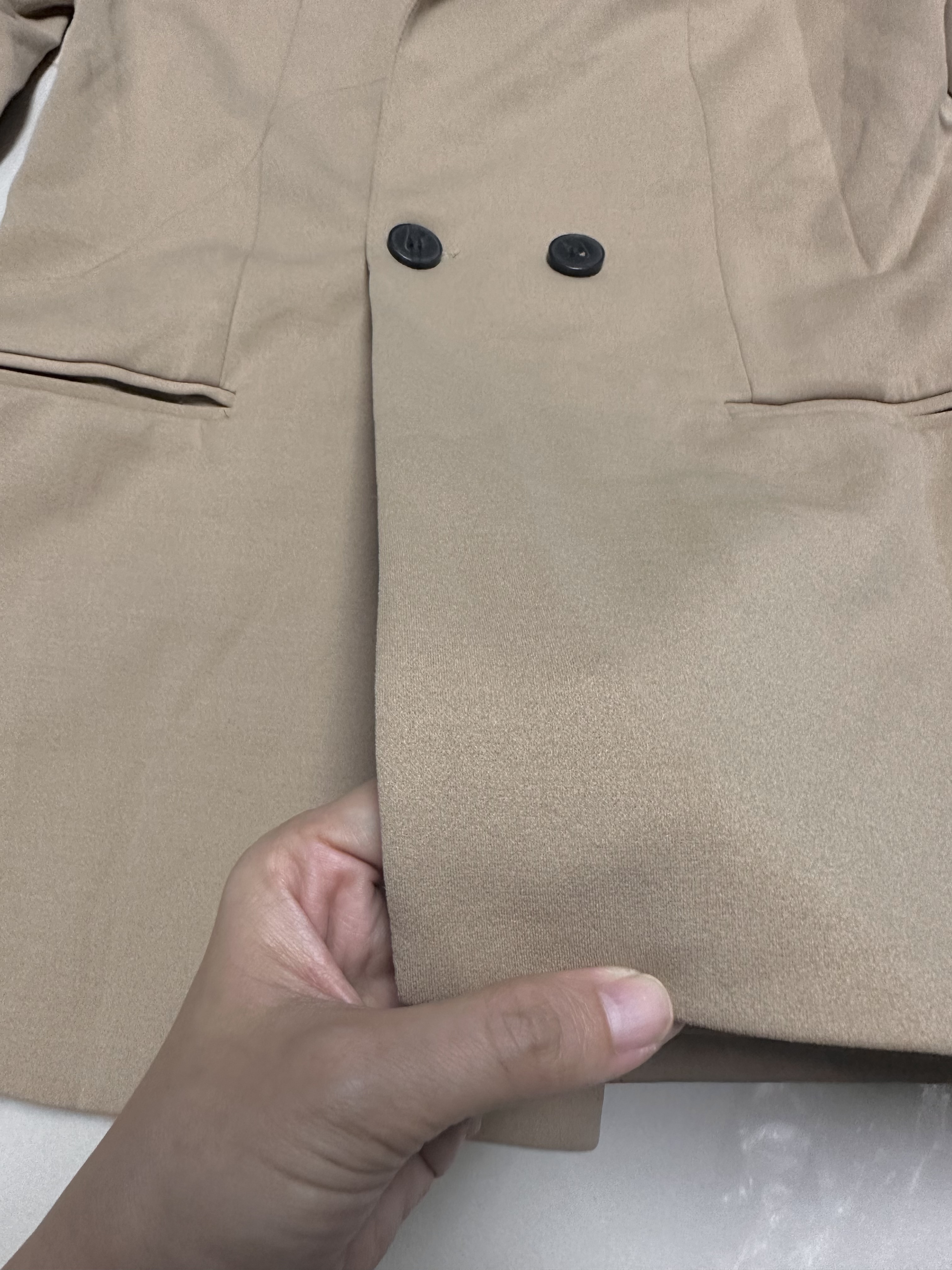 aiku เสื้อนอก เสื้อคลุม เสื้อสูท สีนู้ด สีเบจอ่อน แบรนด์ Aiku