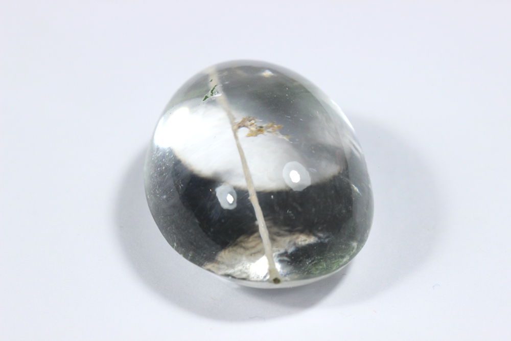 แก้วเข้าสลักสวยมาก