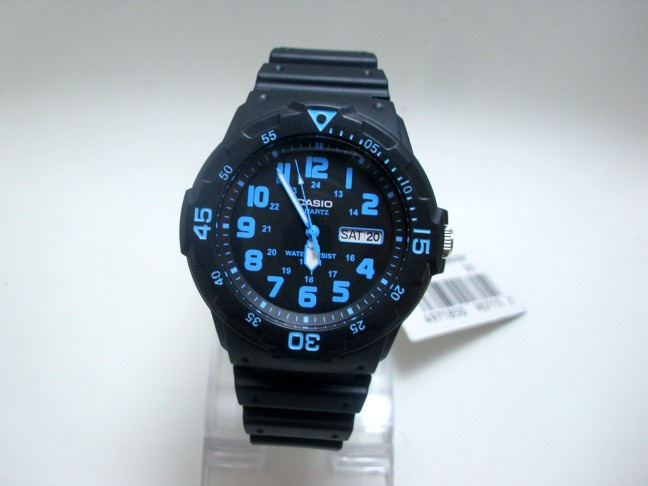 CASIO นาฬิกาคาสิโอ นาฬิกาข้อมือ นาฬิกากันน้ำ นาฬิกาของแท้ ประกันศูนย์ CMG 1 ปี รุ่น MRW-200H-2B นาฬิกาสีดำ