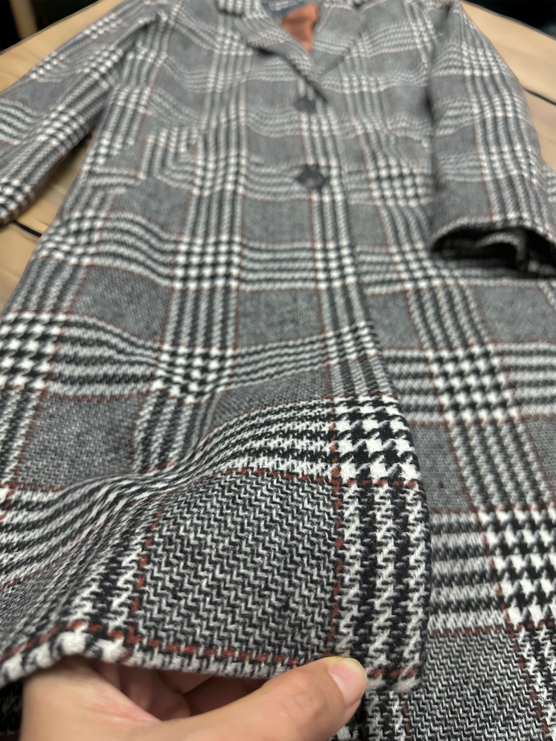 เสื้อโค้ท เสื้อกันหนาว เนื้อผ้าสักหลาดวูล checked coat แบรนด์ reserved สำเนา สำเนา