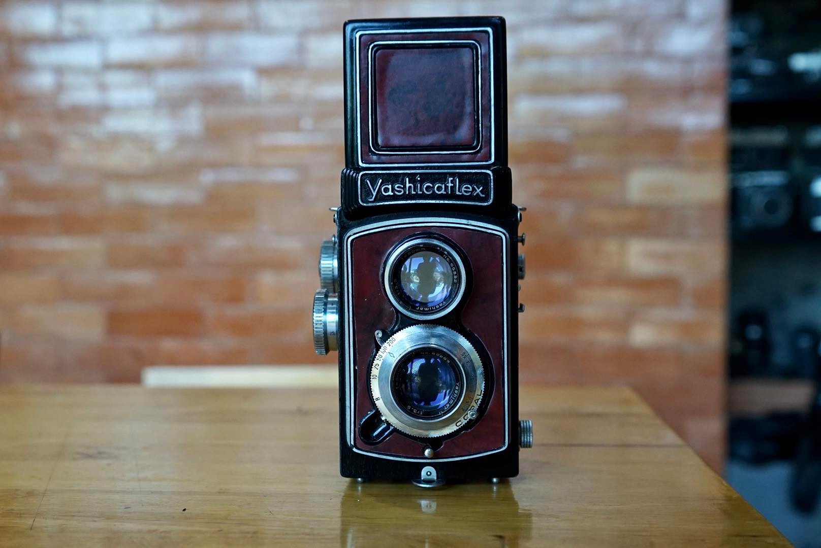 YASHICAFLEX MODEL: A II YASHIMAR 80MM.F3.5