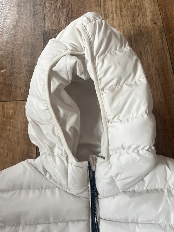 เสื้อกันหนาว เสื้อฮู้ดเฟอร์ บุนวมอุ่น สีขาว แบรนด์ FB SISTER (padded puffer coat สำเนา ขาว