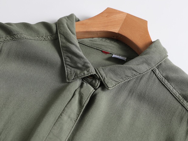 H&M (ตัดป้ายบางส่วน) เสื้อแจ็คเก็ต เสื้อเขียวทหาร เสื้อแขนยาว แบรนด์H&M แพทเทินสวย เท่ห์มาก คะ Size M/L/XL/XXL สำเนา เขียว