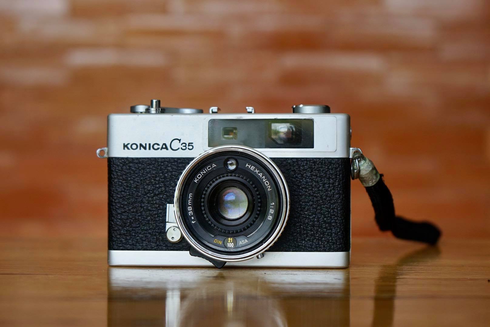 KONICA C35 KONICA HEXANON 38MM.F2.8