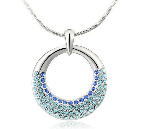 สร้อยคอ ผู้หญิง สร้อยคอ ห้อย จี้วงกลม สีเงิน ฝัง เพชร คริสตัลแท้ Swarovski สุดหรู ครึ่งวงกลม สร้อยคอ ใส่ออกงาน มีระดับ สีฟ้า และ ชมพู 935163