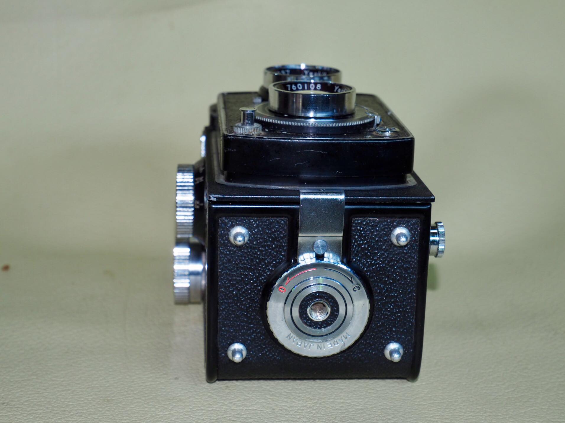 YASHICA MODEL:A YASHIKOR 80MM.F3.5