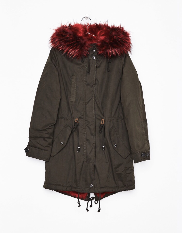 BERSHKA เสื้อโค้ท โค้ทฮูท กันหนาว เสื้อparka ฮูท กันหนาวสีเขียว แบรนด์เนมBERSHKA แต่งเฟอร์ สีน้ำเงิน ซับขนอุ่นน้ำเงิน งานสวย มากคะ Size S/M/L/2L/3L สำเนา สำเนา เขียวเฟอร์น้ำเงิน