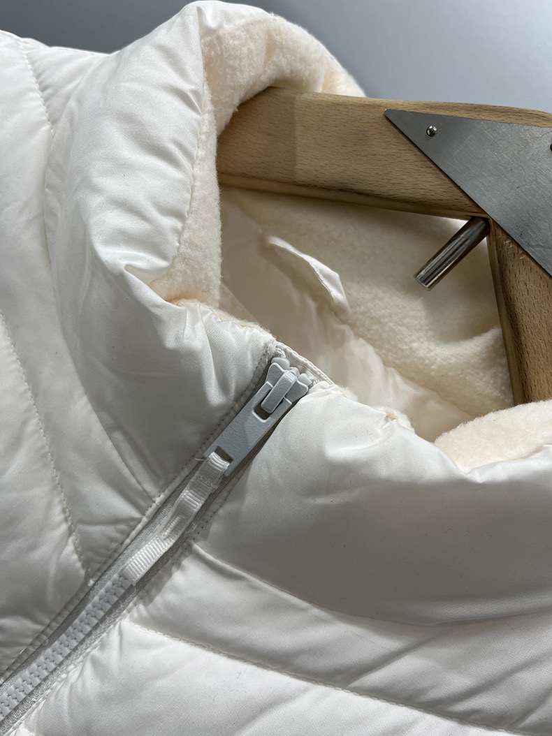 Gap เสื้อกันหนาว โค้ทฮู้ดเฟอร์ บุนวมอุ่น สีขาว แบรนด์ GAP(padded puffer coat