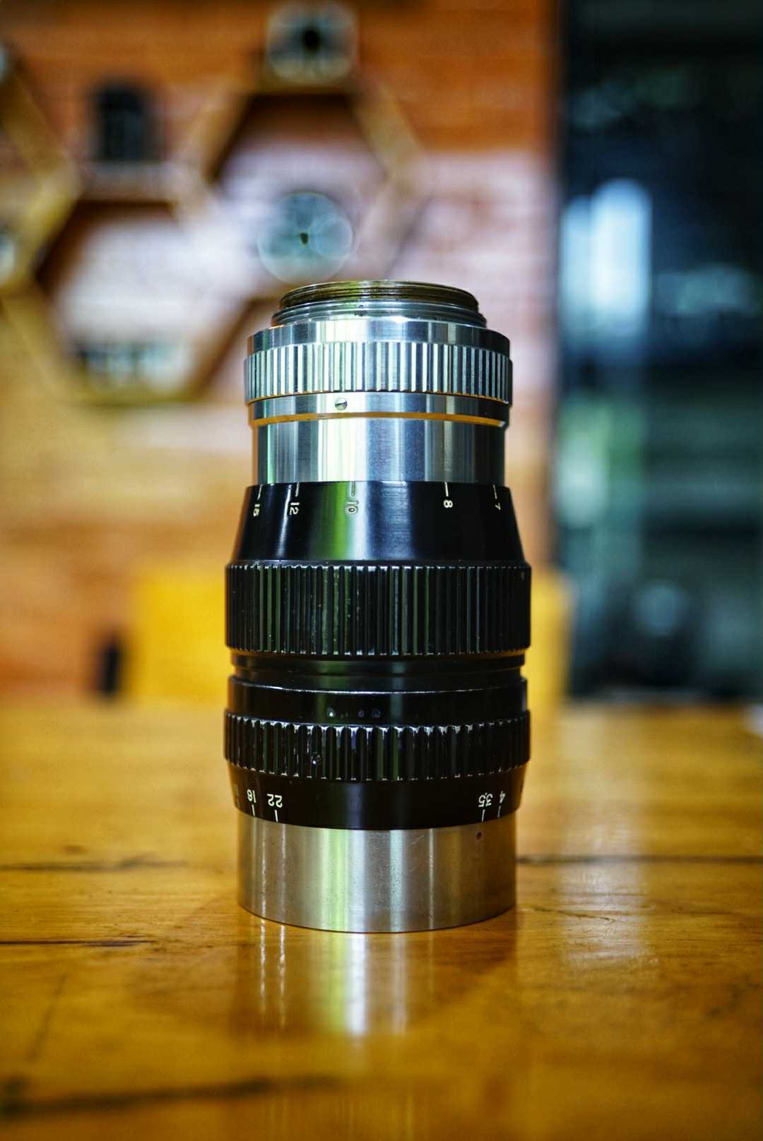 SANKYO KOKI JAPAN KOMURA 135MM.F3.5 M39 MOUNT(LTM)