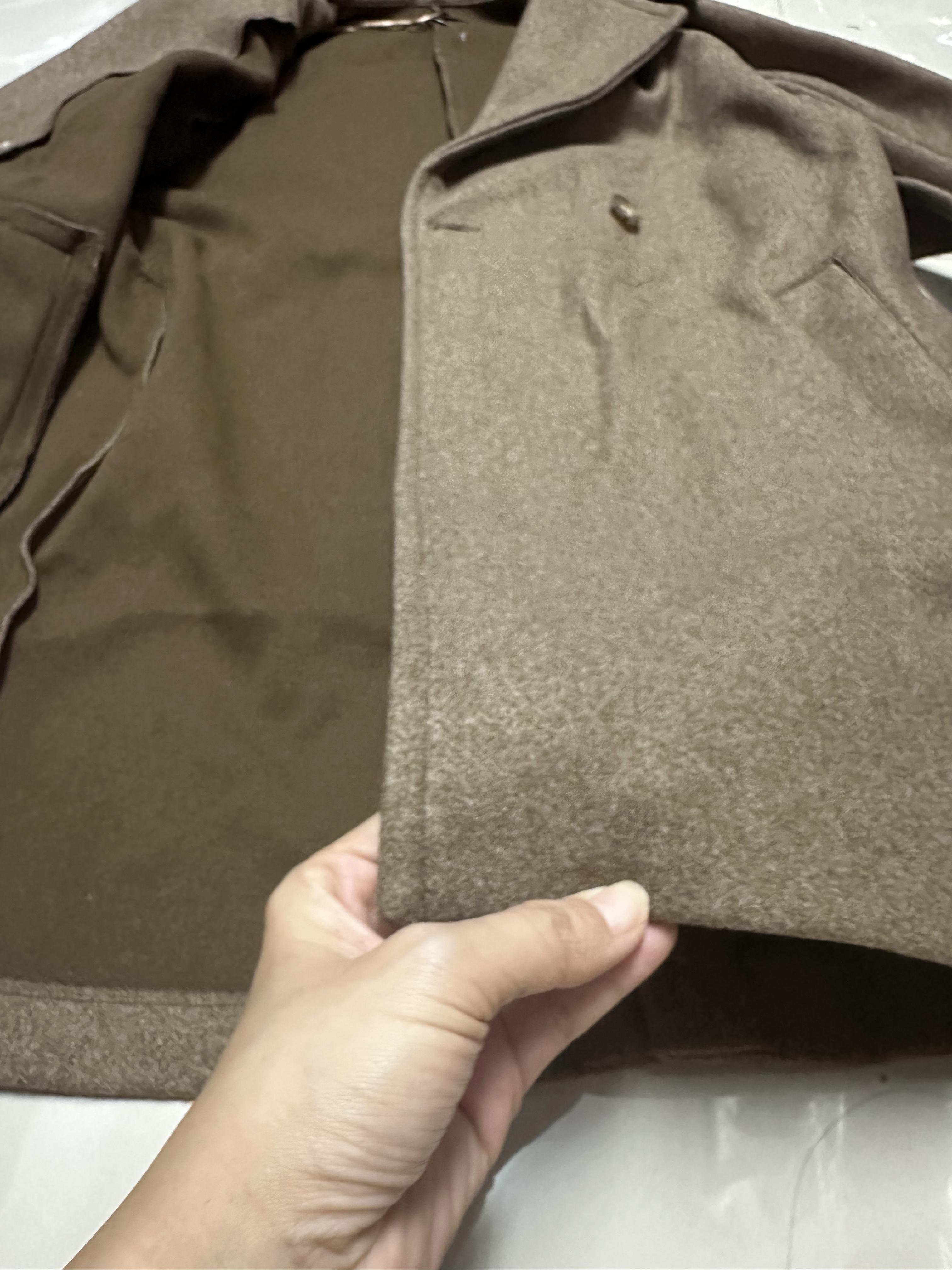 เสื้อโค้ท เสื้อกันหนาว เนื้อผ้าวูล โค้ทวูล สีเทา แบรนด์ LOVE TREE