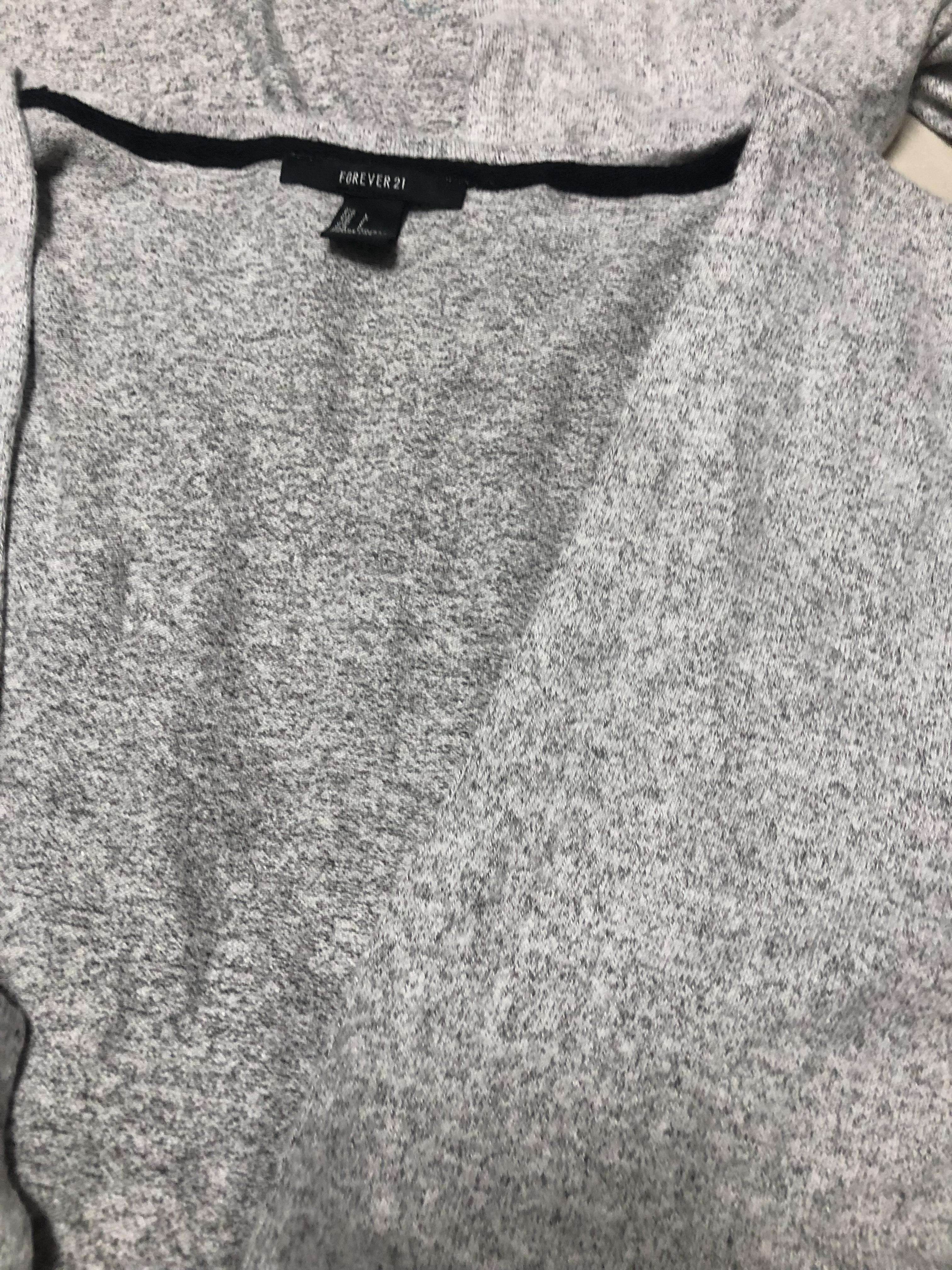 Forever21 เสื้อคลุมไหมพรม กันหนาวไหมพรม สีเทา เนื้อไหม นุ่ม สวย Forever21