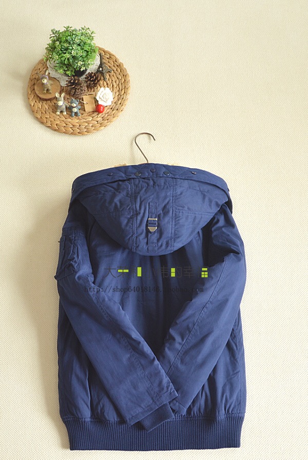 Moussy เสื้อกันหนาว ติดฮูท เสื้อcoat แบรนด์ดัง ญี่ปุ่น MOUSSY japan สีดำ แต่งซับขนอุ่นด้านใน (ขนด้านในถอดใส่ได้ทั้งชิ้นเลยคะ )มีกระดุมSize M/L * ไม่มีขนเฟอร์ปลายหมวกนะคะ*