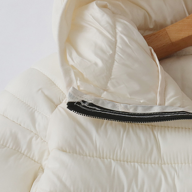 Love tree เสื้อกันหนาว บุนวมอุ่น แบรนด์ LOVE TREE ultra light packable (Padded puffer coat สำเนา สำเนา สำเนา