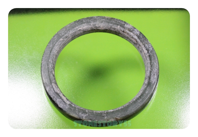 กำไลหยกลพบุรี บางเรียวสวย