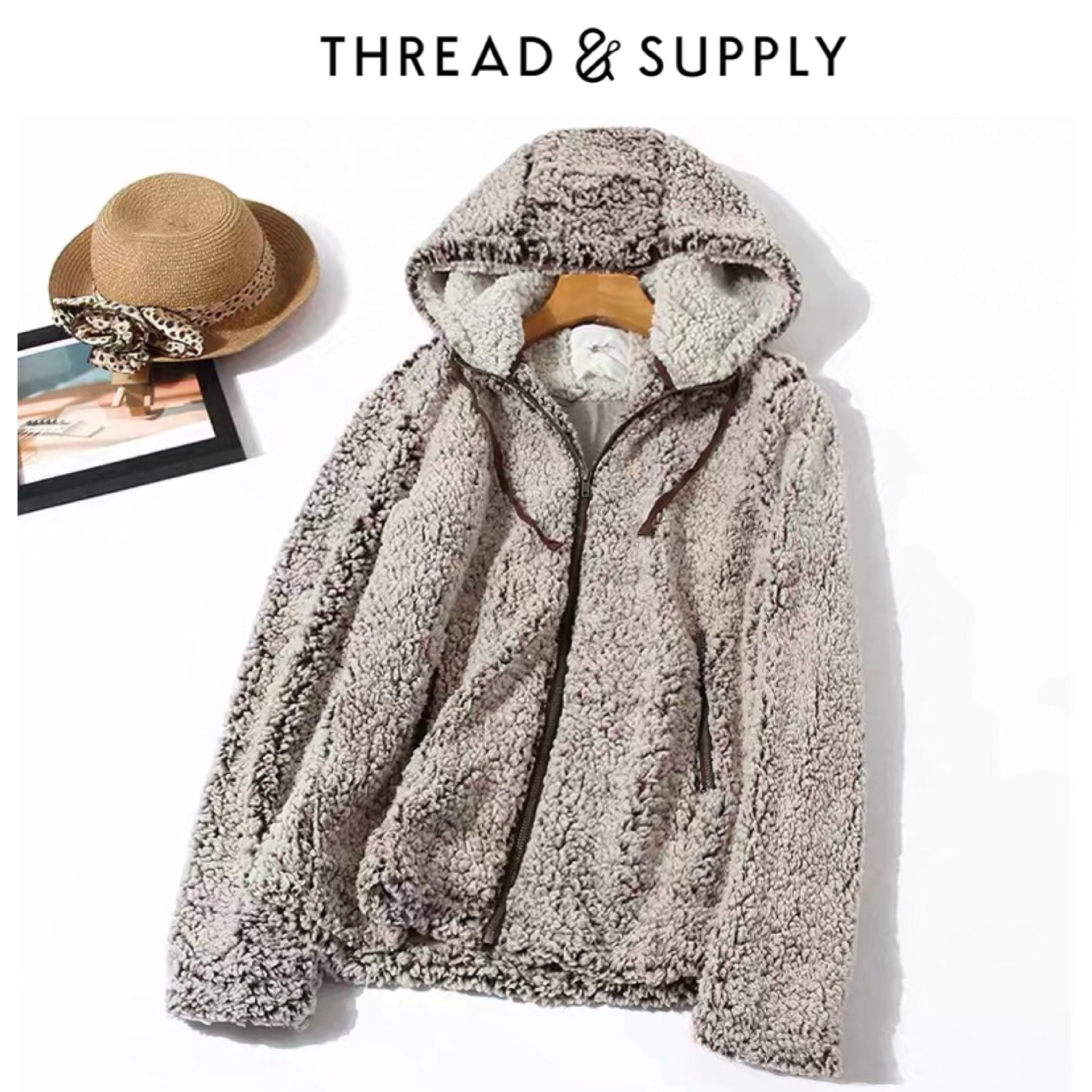 Thread&supply เสื้อขนกันหนาว เสื้อคลุมขนฮู้ด สีขาวแซมน้ำตาล Tread&supply ขนนิ่มฟู นุ่มมากคะ สำเนา สำเนา สำเนา สำเนา