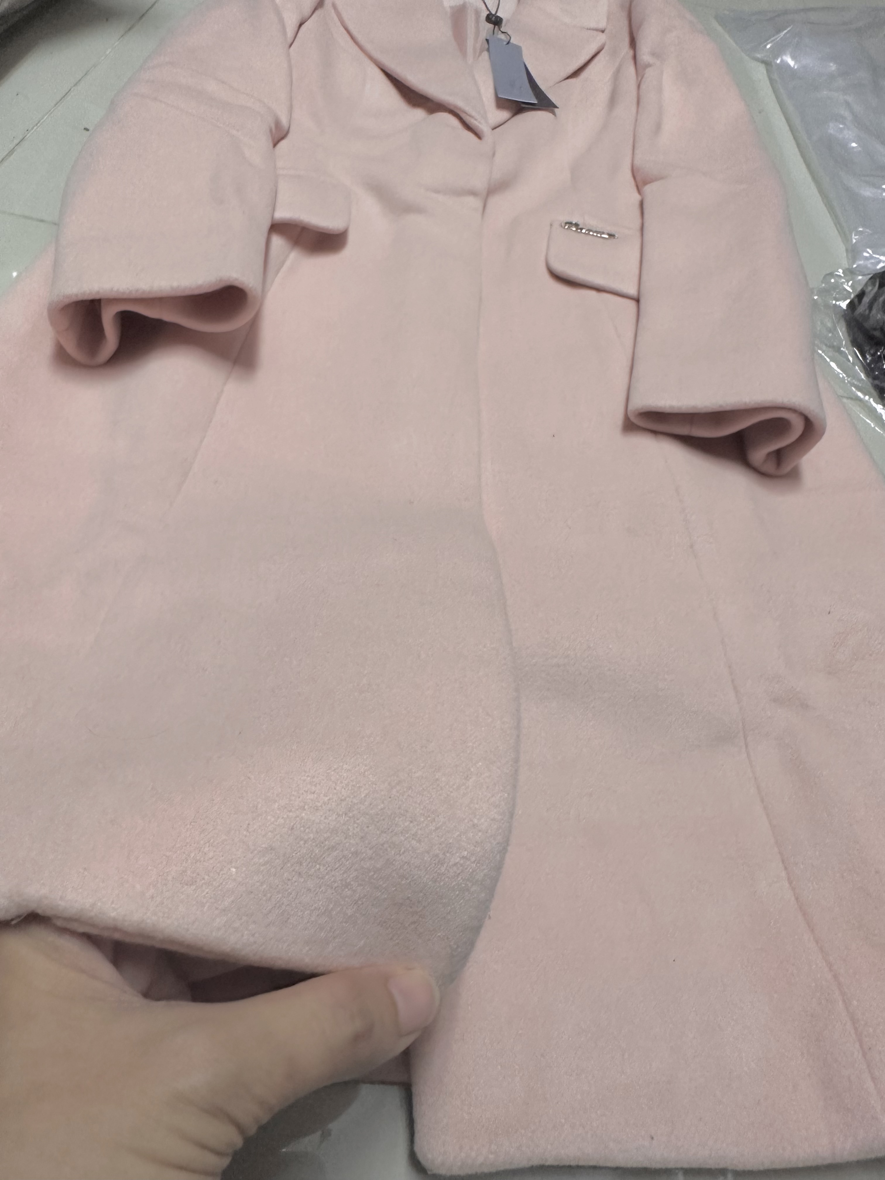 เสื้อโค้ทวูล Trench coat เสื้อโค้ทเฟอร์ โค้ทสักหลาดสีชมพูอ่อน แบรนด์ Roem