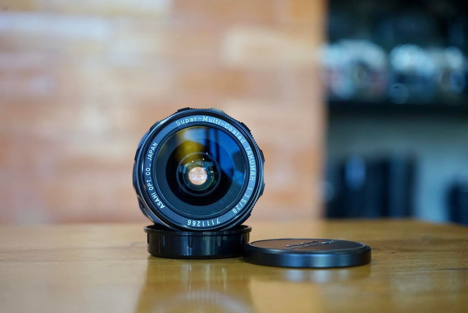 SUPER MULTI COATD TAKUMAR 28MM.F3.5 M42 MOUNT