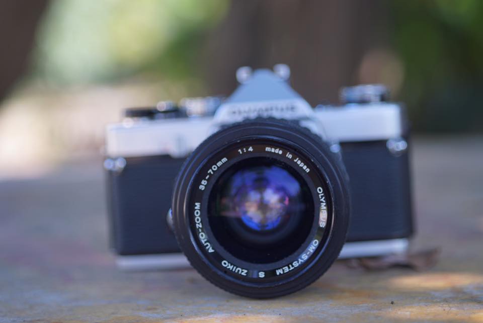OLYMPUS OM1 OLYMPUS OM SYSTEM S ZUIKO AUTO-ZOOM 35-70MM. F4