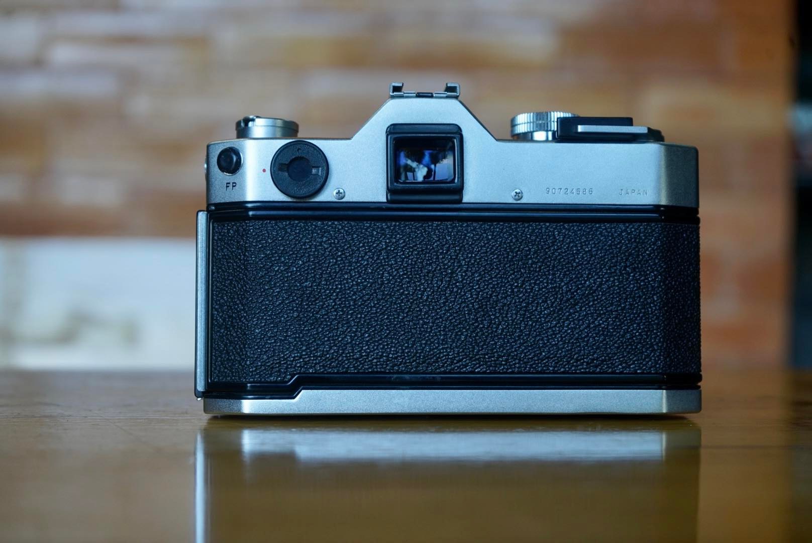 YASHICA TL ELECTRO X YASHICA AUTO YASHINON-DS 50MM.F1.7
