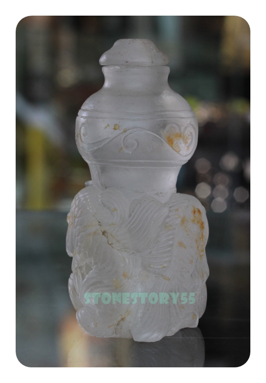 ควอทซ์ แกะสลักขวดปลาเล่นน้ำ