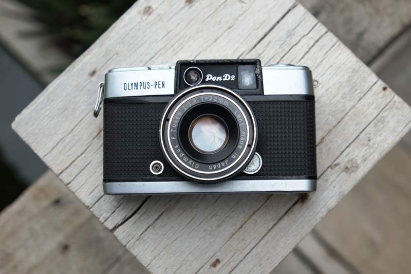 OLYMPUS PEN-D2 OLYMPUS F.ZUIKO 32MM.F1.9
