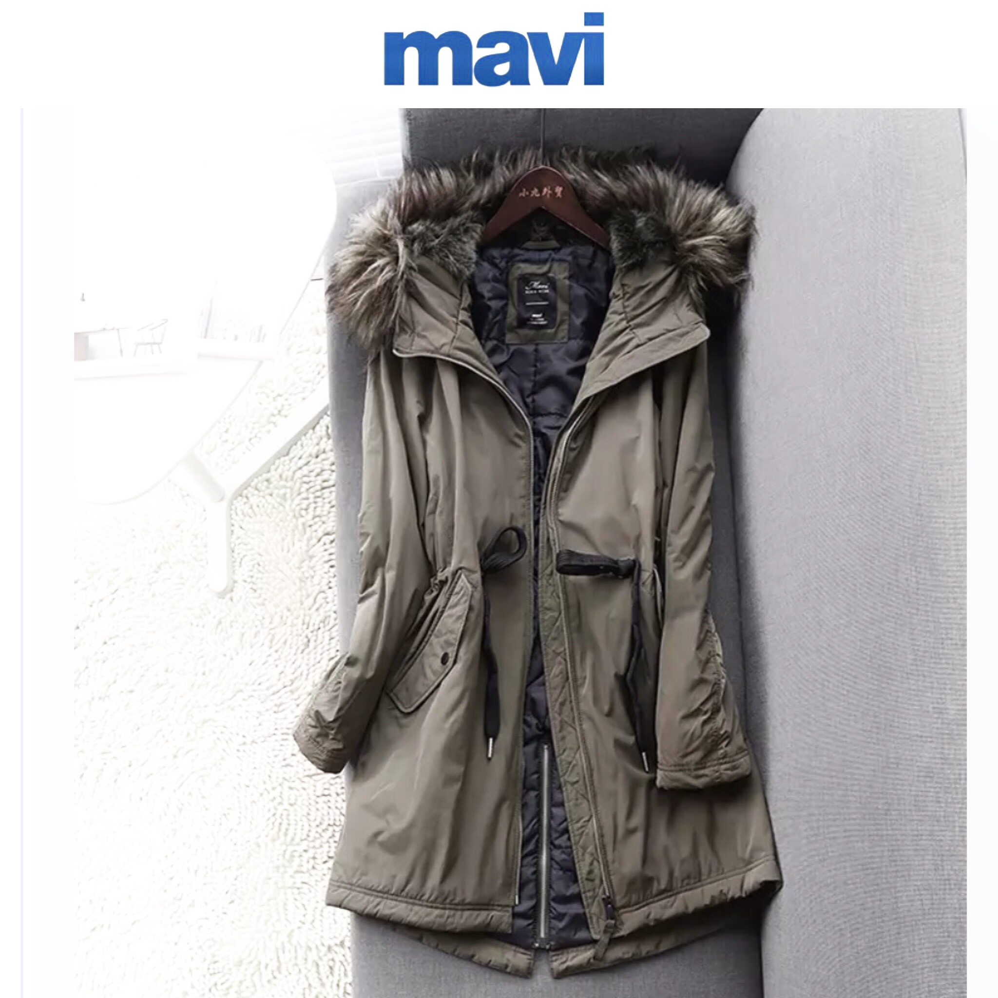 Mavi เสื้อโค้ท โค้ทฮูท กันหนาว เสื้อparka ฮูท กันหนาวสีเขียว เนื้อผ้าเคลือบโพลีเอสเตอร์ แบรนด์ MAVI DENIM แต่งเฟอร์ ขนเฟอร์สีเขียว สวย ใหญ่ ฟูมากคะ งานสวยพรีเมี่ยมเกรดเลยคะ Size S/M/L/2L/3L เขียว