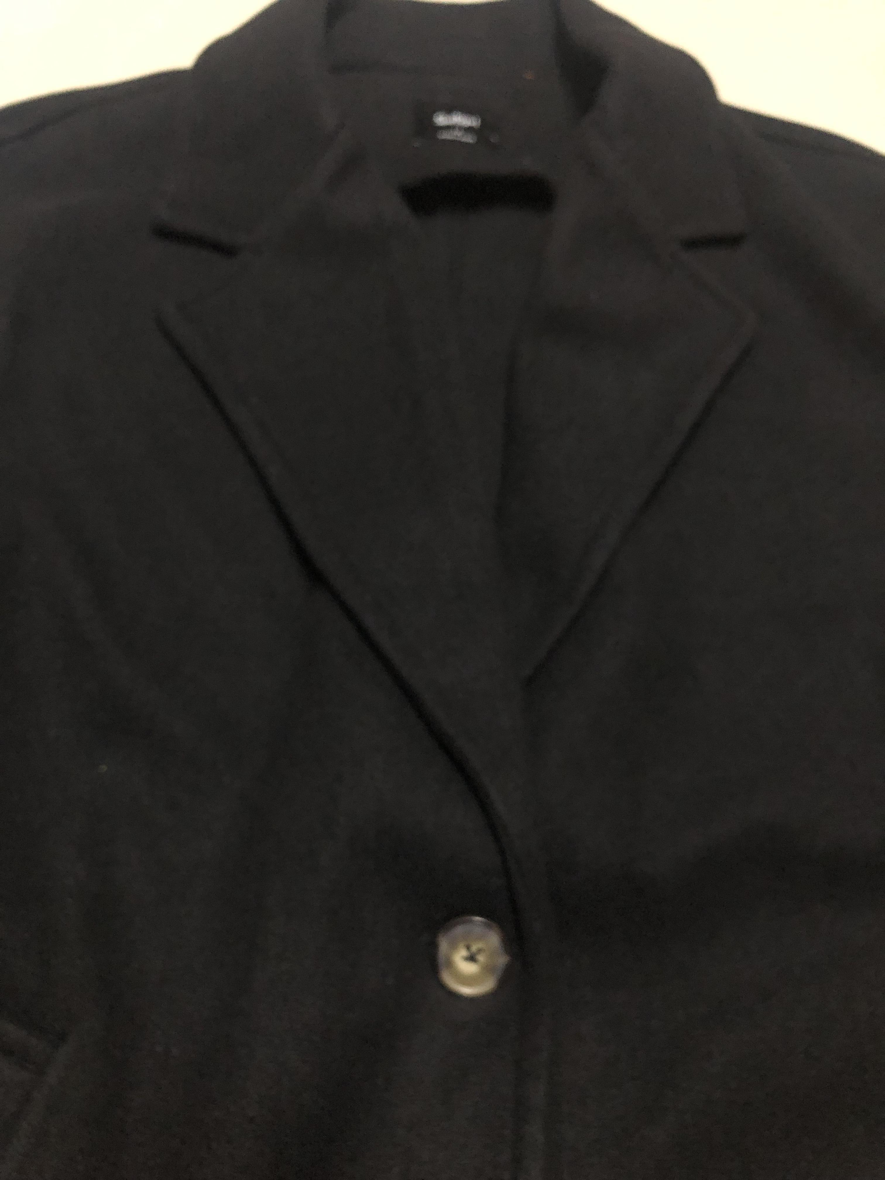เสื้อโค้ดกันหนาว เสื้อกันหนาว overcoat โค้ทวูล สักหลาด ผสมวูล สีดำ แต่งคอปก กระดุมสองแถว แบรนด์ATCHING สำเนา สำเนา สำเนา สำเนา สำเนา ดำ