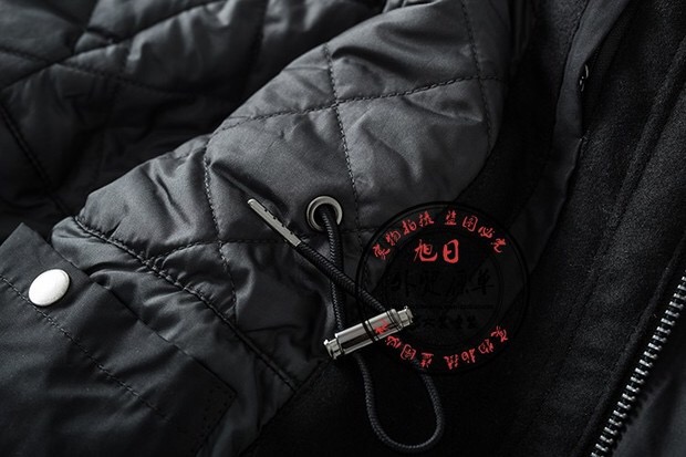 Ambiance เสื้อโค้ท ฮูท เสื้อกันหนาวparka สีเขียว แบรนด์ AMBIANCE OUTWEAR แต่งเฟอร์ บุนวมอุ่น งานสวย แนวมากคะ เขียว