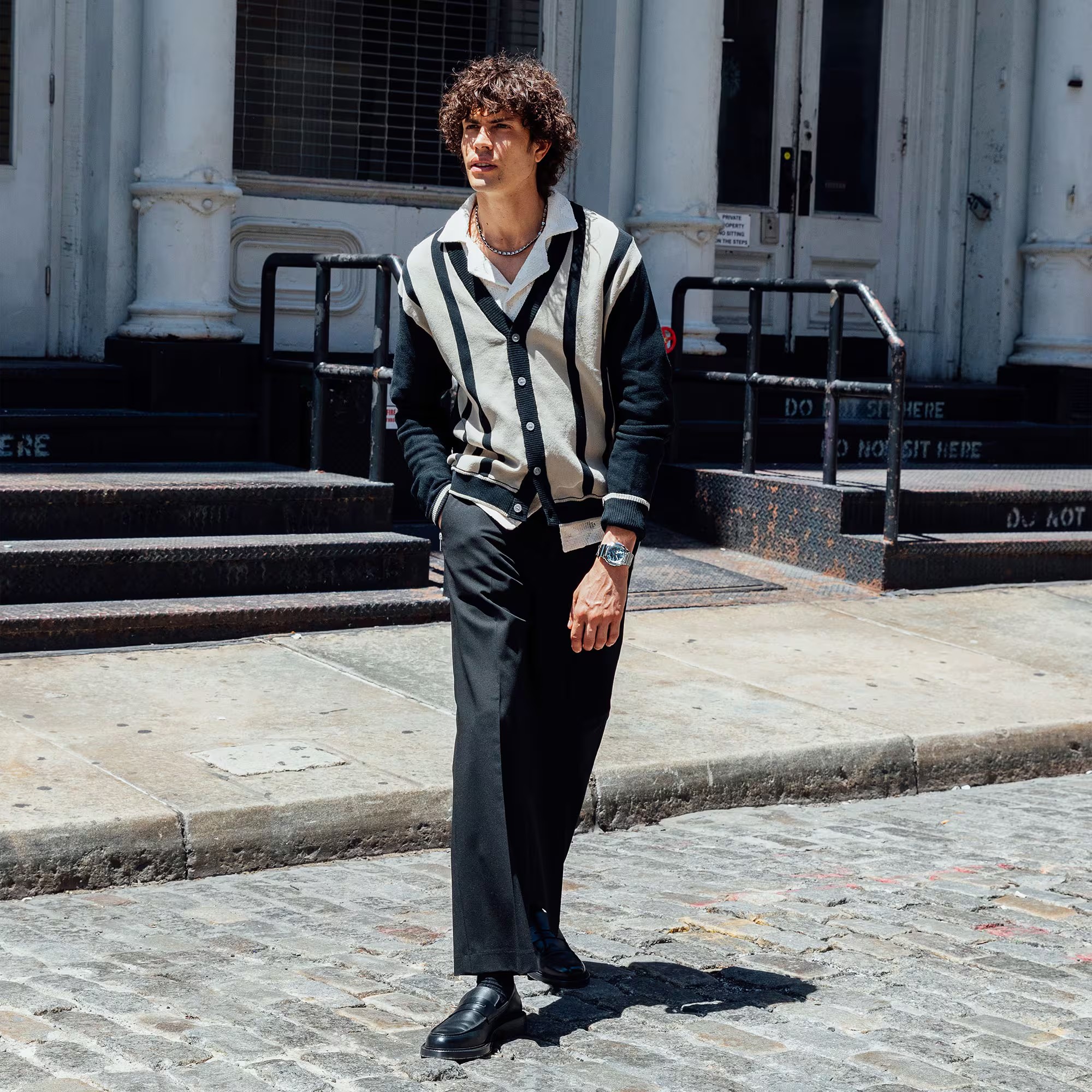 CASIO G-SHOCK นาฬิกาข้อมือ นาฬิกากันน้ำ นาฬิกาของแท้ ประกันศูนย์ CMG 1 ปี รุ่น GM-2110D-2A นาฬิกาสีเงิน