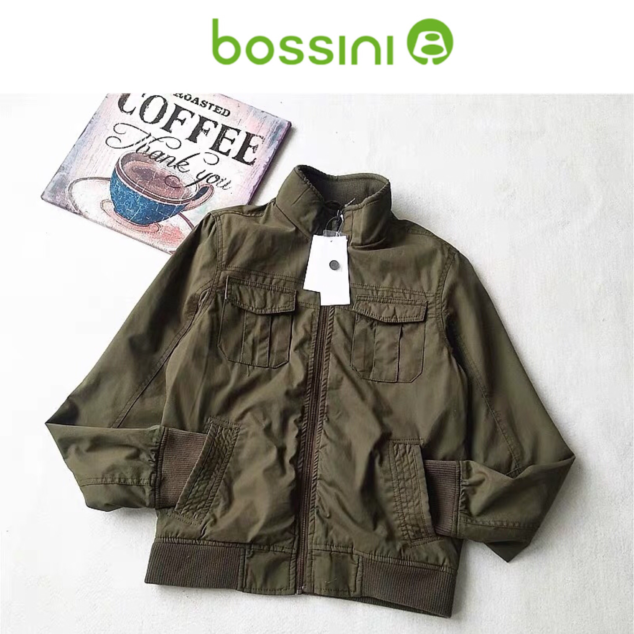 Bossini เสื้อแจ็คเก็ต เสื้อเขียวทหาร เสื้อนอก แบรนด์ BOSSINI แท้ แพทเทินสวย เท่ห์มาก คะ Size S/ M สำเนา เขียว