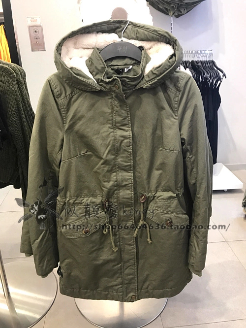 H&M เสื้อโค้ทฮู้ดกันหนาว เสื้อปาร์กา parka สีเขียว แบรนด์ H&M size S/M/L เขียว