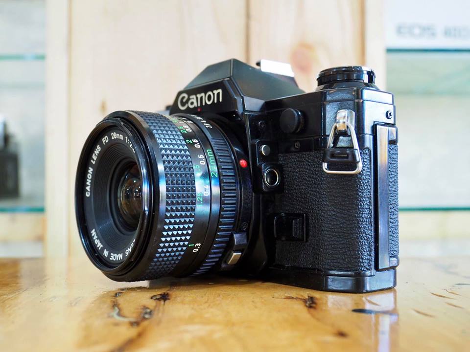 CANON AE-1 CANON LENS FD 28MM.F2.8