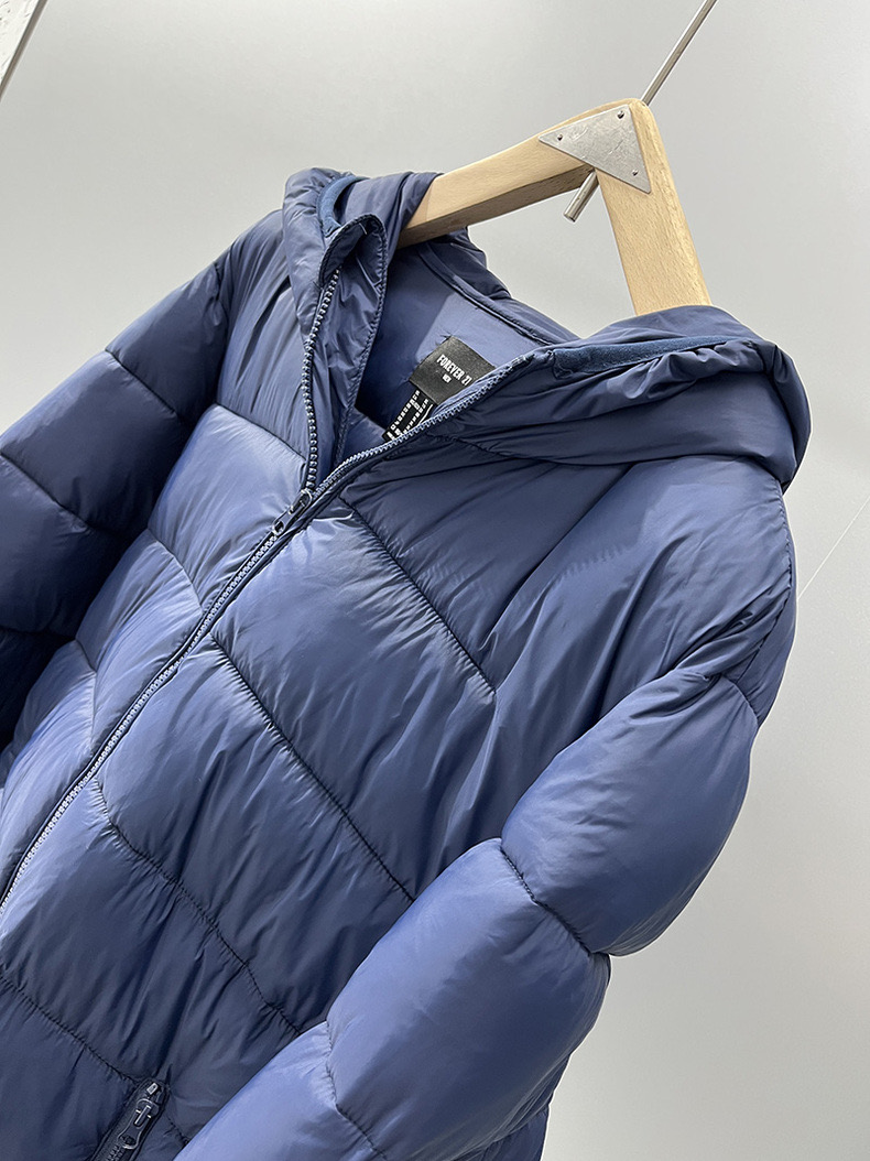 Forever21 เสื้อกันหนาว ติดฮูท เสื้อบอมเบอร์ บุนวมอุ่น แบรนด์ Forever21 / Men's Black Lightweight Puffer Jacket น้ำเงิน