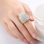 แหวนผู้หญิง แหวนเงิน แหวน คริสตรัล 3 สี แบบ วงใหญ่ หน้าใหญ่ สุดหรู ตกแต่งด้วย คริสตรัลแท้ แหวนหน้าใหญ่ เท่ ๆ สาวมั่น พลาดไม่ได้นะคะ 604457