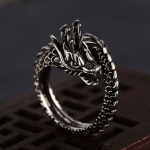 แหวนผู้ชาย แหวนเงิน แหวนลายมังกร แหวนแบบปรับ size ได้ แกะลายมังกร สำหรับ ผู้ชายมาดเท่ 145789