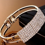 กำไลข้อมือ แฟชั่น กำไล ข้อมือผู้หญิง ทอง ฝังเพชร CZ เรียงแถว สี่เหลี่ยม ผืนผ้า ใส่สวย ๆ ออกงาน ดูหรูหรา ในราคาไม่แพง 57863