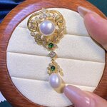 เข็มกลัดเพชร ติดเสื้อ ตกแต่งเสื้อผ้า สไตล์ ราชวงศ์ ย้อนยุค แบบอังกฤษ เข็มกลัด สวย ๆ แบบผูัดี 102701